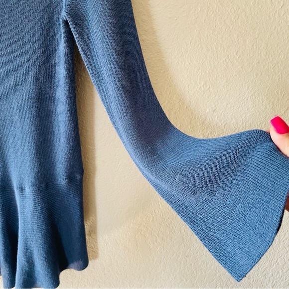 Loft woman's blue long sleeve knit top size S flared feminine hem stretchy - Picture 9 of 10